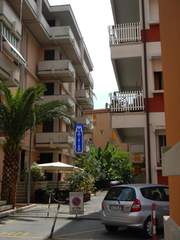 Miriam Hotel 3*